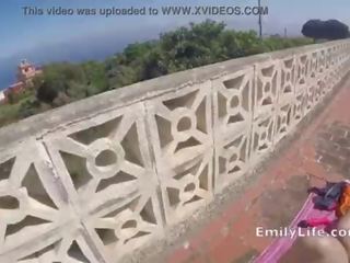 Анално мръсен видео на на страна къща terrace