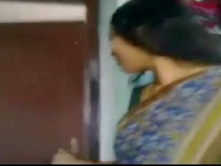 인도의 glorious 열렬한 다목적 아줌마 소요 그녀의 saree 떨어져서 과 그때 짜증 샤프트 그녀의 devor 부분 1 - wowmoyback