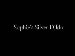 Sophie dee vaidina su jos sidabras dildo į as baseinas!