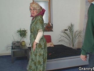 Lonely old grandma pleases an young guy