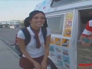 Gullibleteens.com icecream truck remaja knee tinggi putih sarung kaki mendapatkan ahli creampie